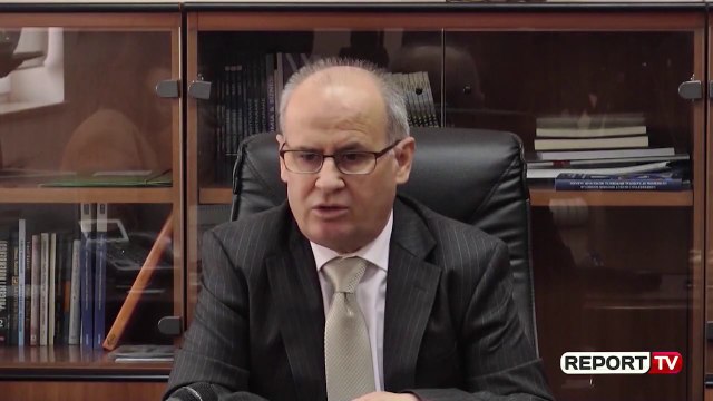 Problemi i diplomave për studentët e ekonomikut/ MASH i jep të drejtë Kules! Urdhër Konit: Firmosi