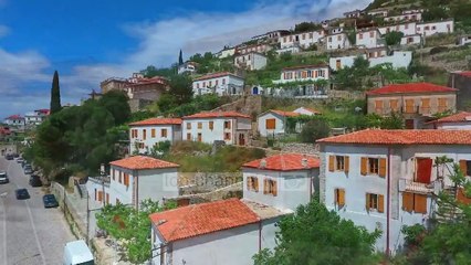 Top News – Rama uron fundjavën/ Pamje spektakolare të Vunoit me dron