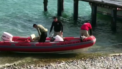 Van Gölü'nde batan teknedeki cesetlerin çıkarılması çalışmalarına ara verildi