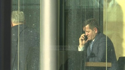 Top News - Aktakuza për krime lufte/ Presidenti Thaçi shtyn konferencën