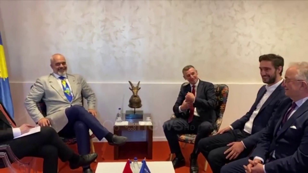 Ora News - Veseli: Takim vëllazëror me kryeministrin Rama
