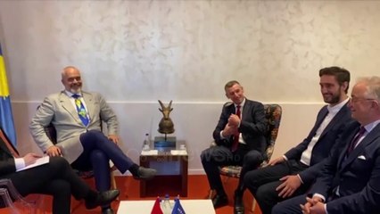 Ora News - Veseli: Takim vëllazëror me kryeministrin Rama