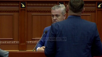Top News - Tensione në kuvend/ Opozita e re braktis sallën