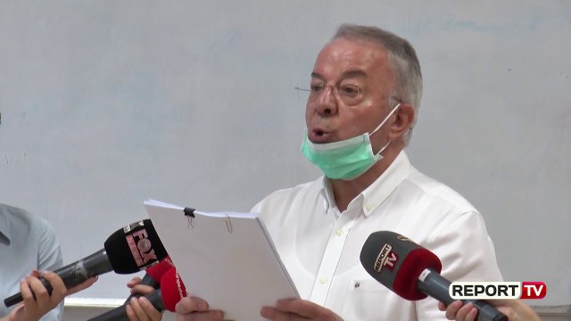 Kule akuzon sërish Konin për diplomat, studentët në rektorat për të dorëzuar listat emërore