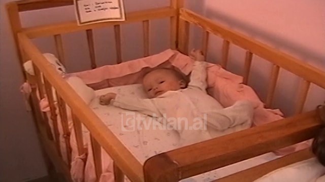Dita Boterore e Popullsise - (11 Korrik 2000)