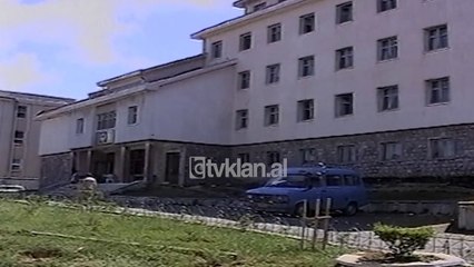 Cifti grabites i Pukes (7 Korrik 2000)