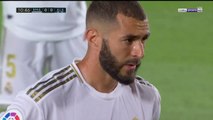 Real Madrid 1-0 Alaves: GOAL Benzema (pen)