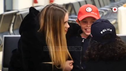 Top News - I shpëtoi 'ferrit'/ Alvin Berisha, pushime në Shqipëri