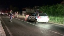 Report TV - Këmbësori përplaset për vdekje në Fier, policia shoqëron drejtuesin e mjetit