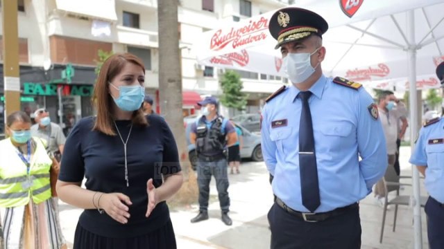 Top News - Durrës, masat anti-covid/ Veliu: Ndëshkim për shkelësit