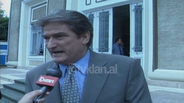 Sali Berisha vleresim per Besnik Mustafajin - (13 Korrik 2000)