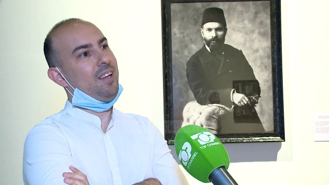 Fotot e Ismail Qemalit/ Ekspozohen fotot e panjohura të babait të pavarësisë