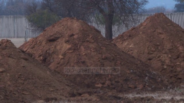 Top News - Në pritje të viktimave/ Afrikë e Jugut, përgatiten varret - Pa koment