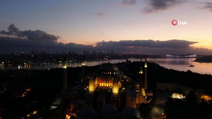 Tarihi kararın ardından Ayasofya’da gün doğumu