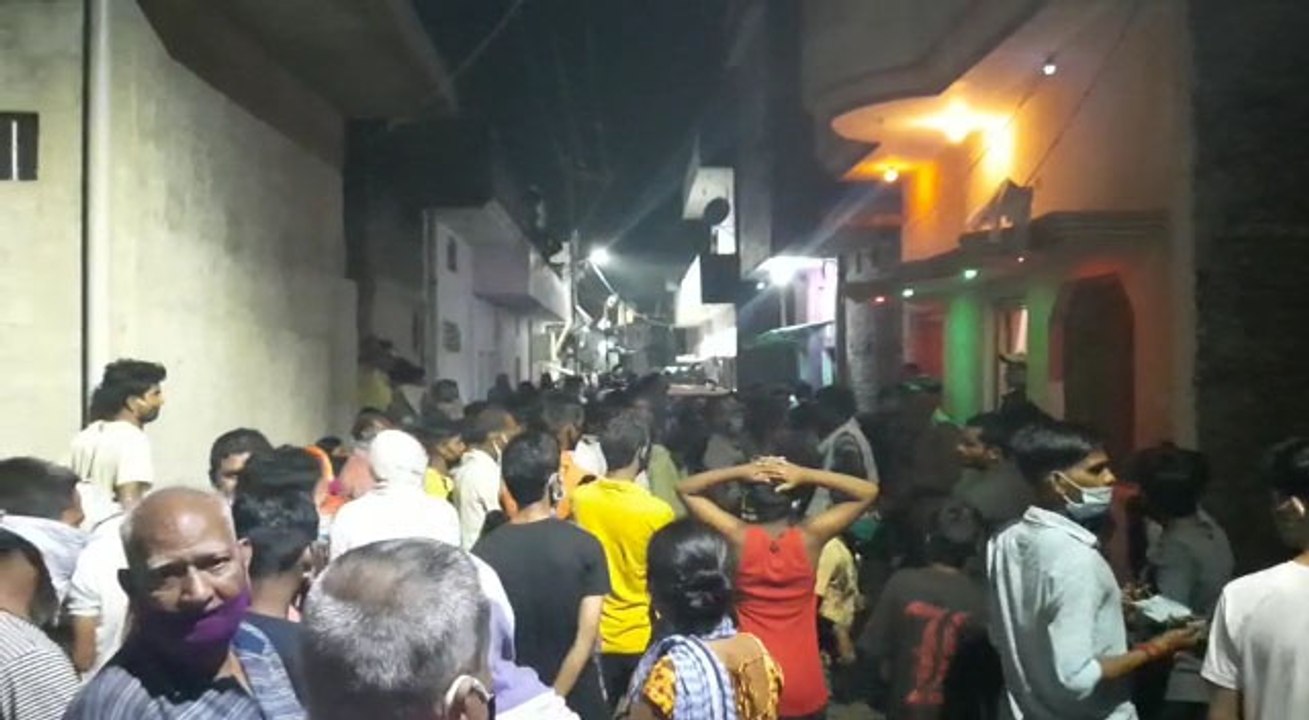 घर में लटकी मिली तीन भाई-बहनों की लाशें, सुसाइड नोट में लिखी मां के बारे में ये बातें