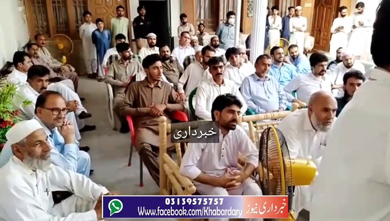Amir Jamat Islami Pakistan Siraj ul Haq Media se Baat Cheet kar Rahe hain.