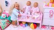2020 Mommy and twin baby dolls family routine in dollhouse with toys