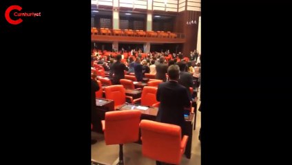 TBMM'de tekbirli sevinç!: Böyle kutladılar