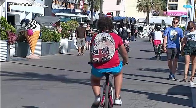 L'Algarve au sud du Portugal, désertée par les touristes, surtout britanniques