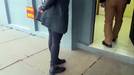 Mulher é detida pela PM em confusão no Centro