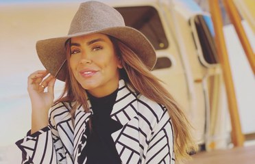 المذيعة غادة مصلي تتزين قبل مراسم عقد قرانها