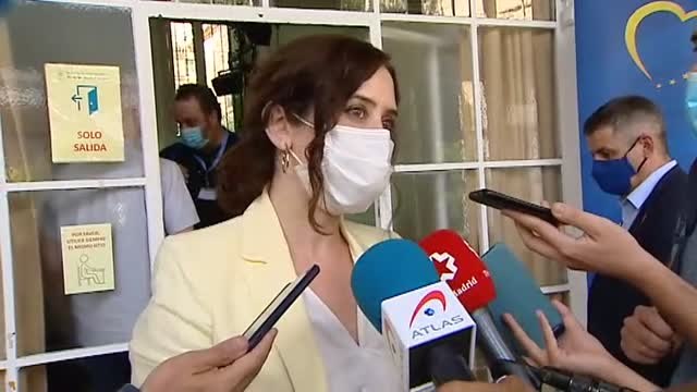 Díaz Ayuso sobre el uso obligatorio de mascarillas: La Administración no puede seguir al ciudadano 24 horas