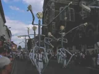 Concurrence déloyale défilé saint laurent 2006