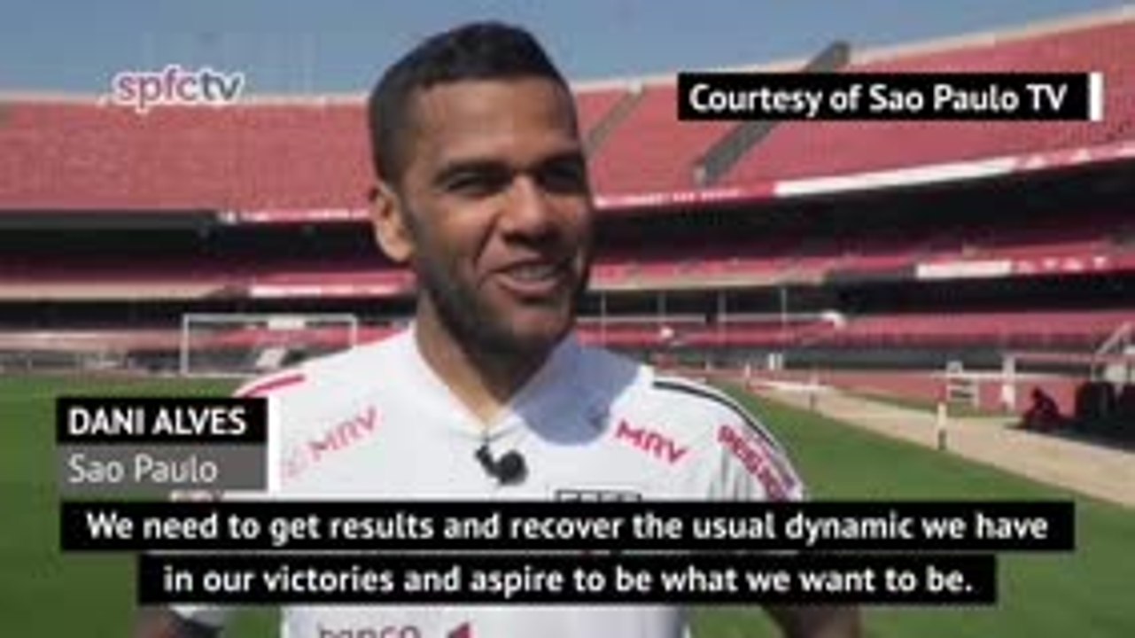 Sao Paulo must top Brasileiro table - Dani Alves