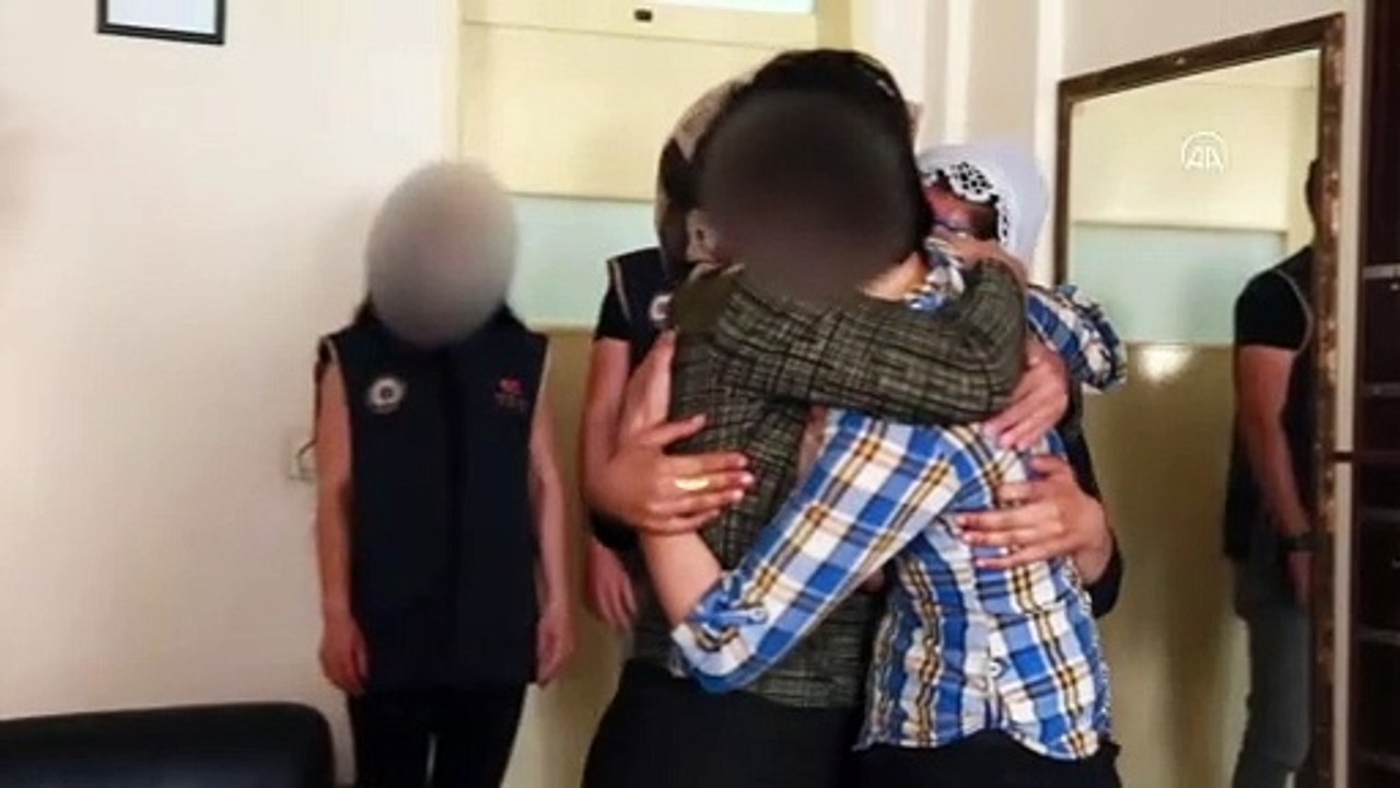 PKK'lı kadın terörist ikna çalışması sonucu Sur...