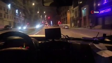 Hırsızlık yaparken yakalandı, virüs var diyerek polisleri uzaklaştırmaya çalıştı