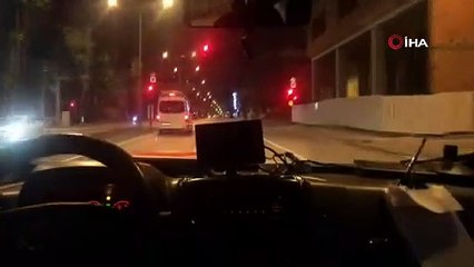 Hırsızlık yaparken yakalandı, ’virüs var’ diyerek polisleri uzaklaştırmaya çalıştı