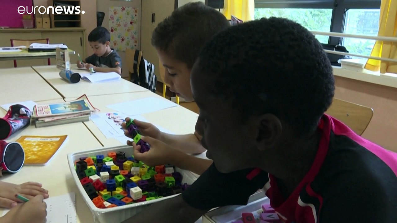 Ferien in Frankreich: Für viele Schüler geht das Lernen weiter