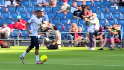 El PSG regresa con público en partido de exhibición