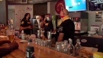 미국 코로나19 재확산에 방역지침 강제 조치 확산 / YTN