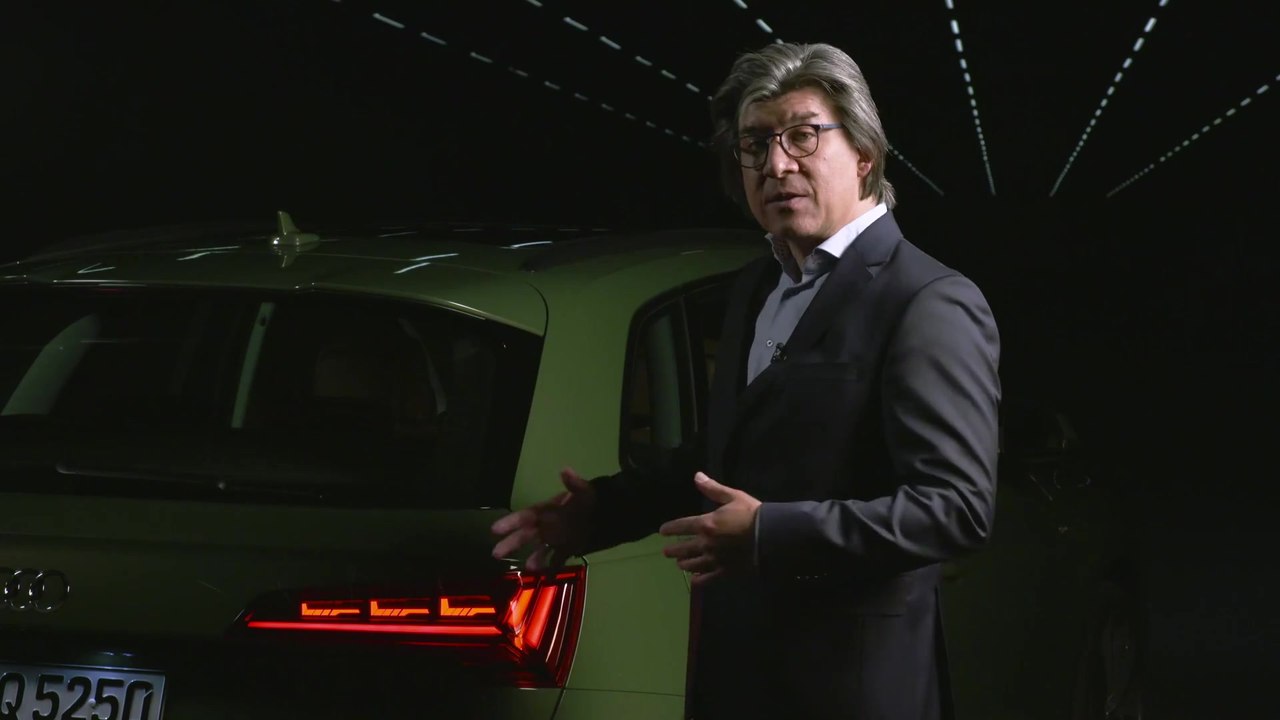 Audi Q5 im Lichttunnel - Interview Stephan Berlitz