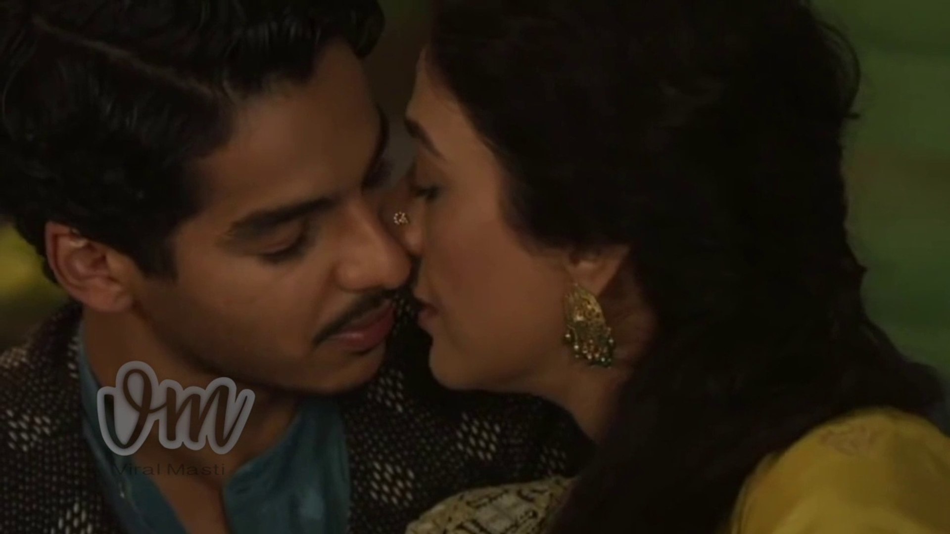 Tabu Xxxx Videos - Ishaan Khatter Romancing with 48 year Old Tabu Kissing Scene | A Suitable  Boy | Viral Masti - video Dailymotion