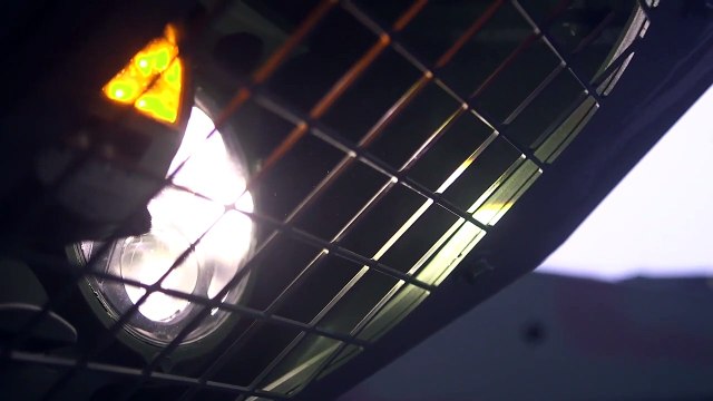 US Marines Test New Amphibious Vehicle Ability to Integrate with Naval Shipping