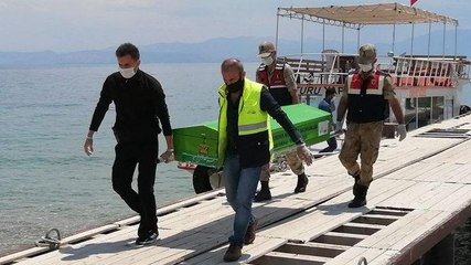 Van'da batan tekneden 3 ceset daha çıkarıldı