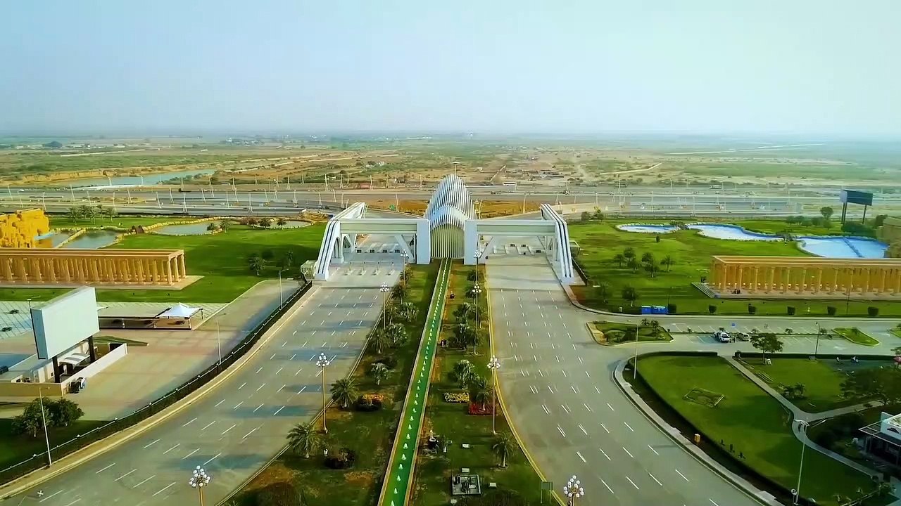 Abul Qasim Super Market Bahria Town Karachi By Abul Qasim Real Estate & LEBAMI Digital Marketing. Bahria Town Best ever commercial project Abul Qasim Builders.