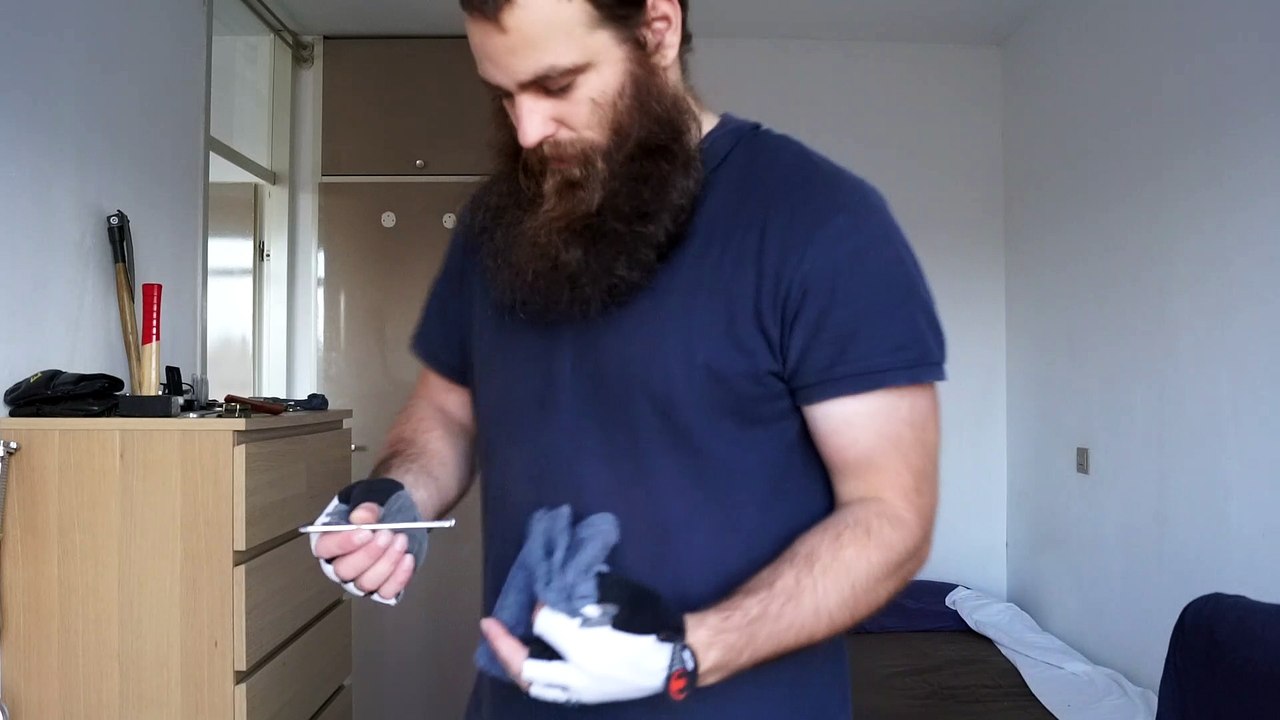 Old time strongman JK bending a 5,5 x 140 mm nail for only one part