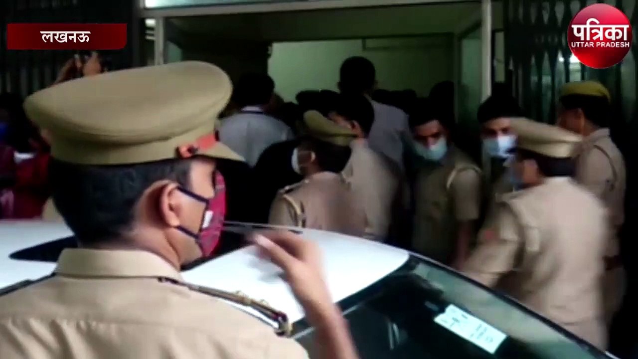 बाबरी विध्वंस मामले में पूर्व मुख्यमंत्री व पूर...
