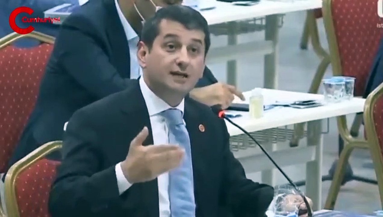 Başkanvekili, Erdoğan'ın sözlerini hatırlatınca mikrofonu kapatıldı