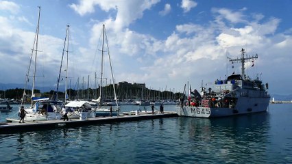 Le chasseur de mines Orion arrive à Antibes
