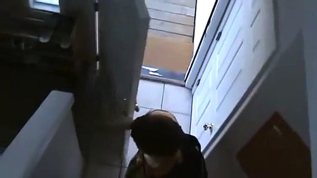 Son colocataire transforme sa chambre en plage