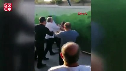 Download Video: Ankara'da, 'otobüsü yavaşlattın' tartışması tekme ve yumruklu kavgaya dönüştü