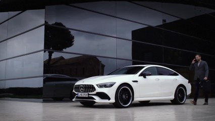 नई मर्सिडीज-एएमजी जीटी 4-डोर कूप ट्रेलर