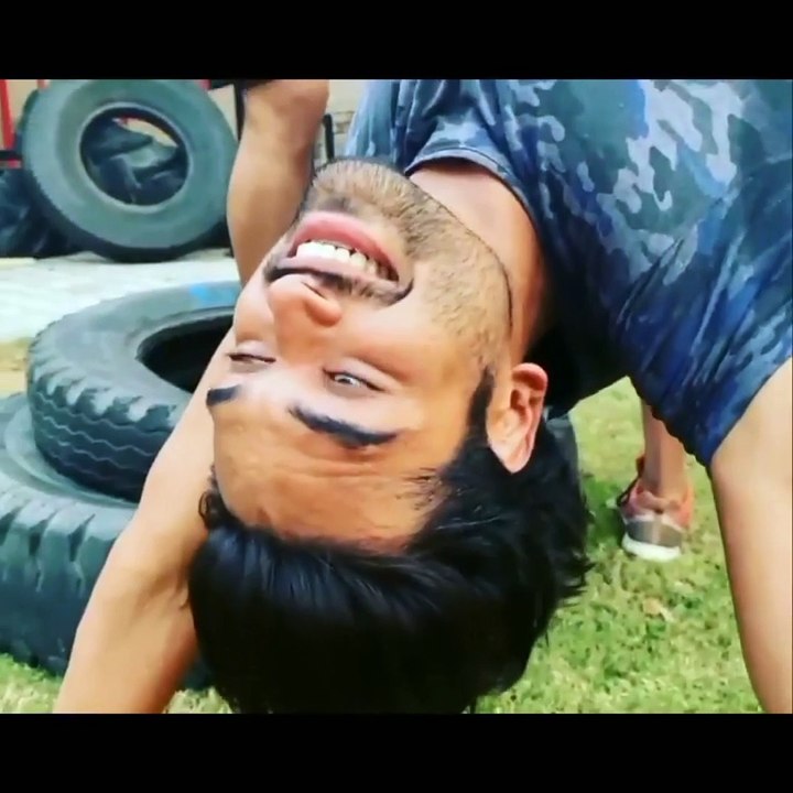 Dont try this at home. Insane core strength