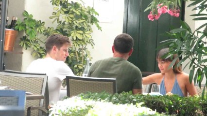 Miguel Bernardeau asegura que su madre, Ana Duato, "está bien"