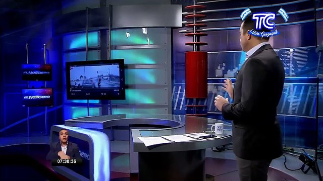 Joven limpia parabrisas tiene mal comoportamiento y es grabado