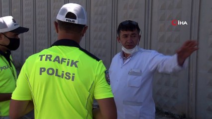 Alkolmetreye üfleyemeyen sürücüye polisten uygulamalı ders